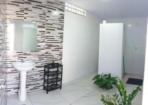 Bilik mandi di Casa de Lazer Monte Sião +7 gambar