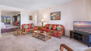 Posezení v ubytování Kaanapali Alii #2104 Ocean View - Beautiful Remodel