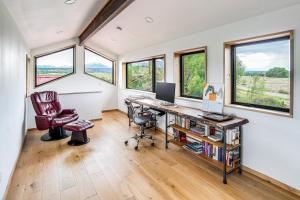 Gambar di galeri bagi Walk to River 6-Acre Ranch Retreat in Salida! di Salida