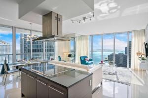 Køkken eller tekøkken på MVR Resort Living in Brickell Tower