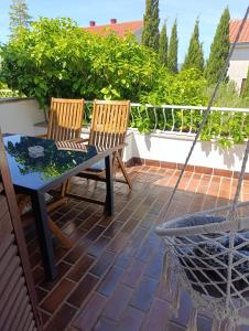 Fotografie z fotogalerie ubytování Apartments Natasa v destinaci Punat