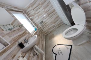 Ένα μπάνιο στο Rooms Stefan