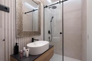 Koupelna v ubytování Grand Pearl Luxury Retreat + 39 fotografií