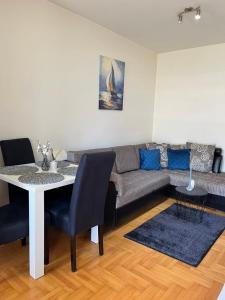 Posezení v ubytování Izdajem studio - apartman