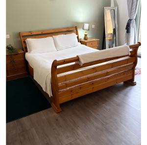 Tempat tidur dalam kamar di Siochain Agus Ciuin Teach