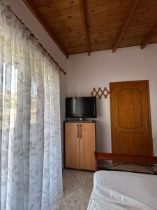 Μια τηλεόραση ή/και κέντρο ψυχαγωγίας στο Vasilika House