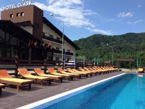 Nespecifikovaný výhled na hory nebo výhled na hory při pohledu z hotelu