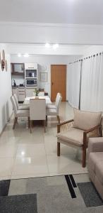 Posezení v ubytování Apartamento em Treze Tílias