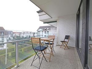 Μπαλκόνι ή βεράντα στο Apartment in Knokke-Heist with Sea View