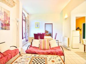 Posezení v ubytování Charming Retreat by Vis River, France, cleaning included