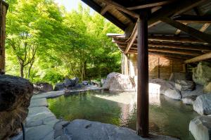 Aed väljaspool majutusasutust 焼乃湯