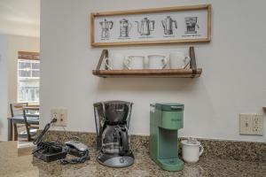 Příslušenství pro přípravu čaje a kávy v ubytování Edelweiss Escape condo + 28 fotografií