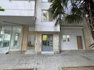 Imagem da galeria de B&B - Private rooms 3 em Tirana