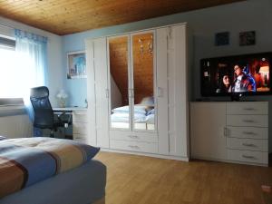 Φωτογραφία από το άλμπουμ του Cozy Apartment with Private Garden in Nisterau, cleaning included σε Nisterau