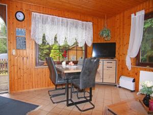 Gallery image of Ferienhaus, Dolgen am See, cleaning included in Klein Sprenz +11 photos