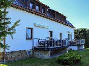 Das Gebäude in dem sich die Ferienwohnung befindet