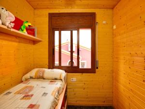 Postel nebo postele na pokoji v ubytování Holiday Home in Vendrell near Costa Dorada Beach, cleaning included