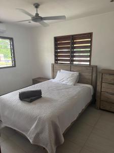 Postel nebo postele na pokoji v ubytování Island Unit in Pango - Bunkhouse