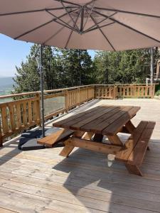 Balkón nebo terasa v ubytování L'Esquirol Appart - Location T3 avec vue imprenable - Les Angles