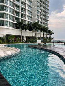 Πισίνα στο ή κοντά στο 3 Rooms, Legoland, Medini, Netflix, Wi-Fi, Beach, Pool, 10 min to Singapore Checkpoint