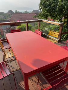 Galeriebild der Unterkunft Maison vue lac et piscine in Sévrier