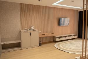 ナマンガンにあるImran Palace Hotelのギャラリーの写真