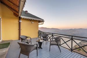 Üldine mäevaade või majutusasutusest ELIVAAS Silverstone 6 BHK villa with Garden & Gaming Zone pildistatud vaade