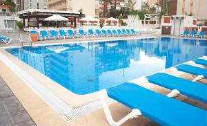 Bazén v ubytování Hotel Gala Placidia 3'''sup nebo v jeho okolí