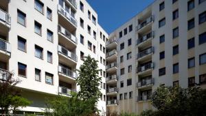 Budova, v ktorej sa apartmánový hotel nachádza + 37 fotografií
