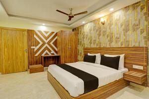Postel nebo postele na pokoji v ubytování Hotel Cozy Cave Delhi