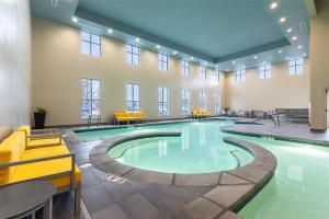 Bazén v ubytování Hampton Inn And Suites Logan, Ut nebo v jeho okolí