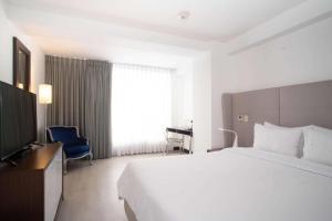 TV/Unterhaltungsangebot in der Unterkunft Radisson Hotel Decapolis Miraflores