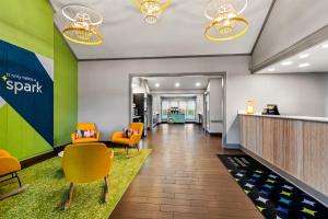 Posezení v ubytování Spark by Hilton Wytheville Holston Rd I 81