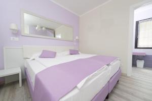 Gallery image of Locanda Fassa in Brenzone sul Garda +47 photos