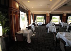 Gallery image of The Golden Jubilee Hotel in Clydebank