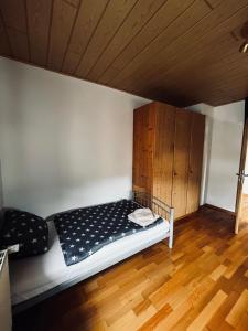 Postel nebo postele na pokoji v ubytování Pension mitten im Pfälzerwald