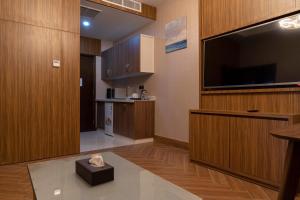 Kuchyň nebo kuchyňský kout v ubytování Golden Tower Hotel Al Khobar Corniche