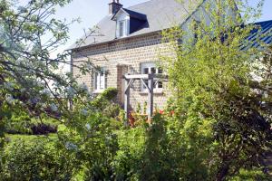 Ảnh trong thư viện ảnh của La Nesliere Chambres d'Hôtes Bio ở Saint-Symphorien-des-Monts +16 ảnh