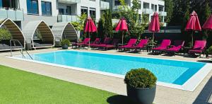 Bazén v ubytování Göbel`s Hotel Quellenhof nebo v jeho okolí