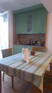 Kuhinja ili čajna kuhinja u objektu Guesthouse Mare Bar