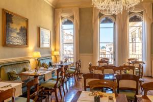 Posezení v ubytování Hotel Pendini