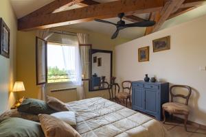 Postel nebo postele na pokoji v ubytování Gite Provençal