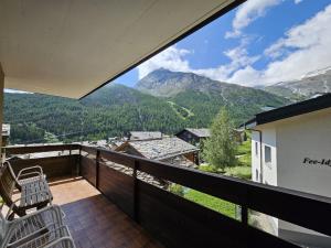 Nespecifikovaný výhled na hory nebo výhled na hory při pohledu z apartmánu + 2 fotografie