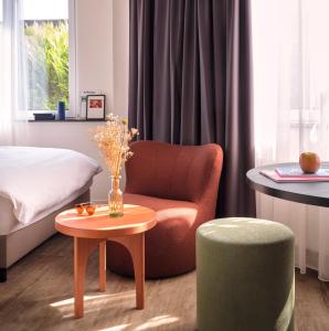Postel nebo postele na pokoji v ubytování STAYERY Cologne Sülz