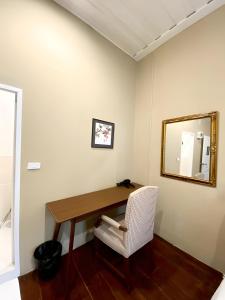 Afbeelding uit fotogalerij van XX Rest Inn Yaowarat Bangkok - เรสอินน์ เยาวราช in Samphanthawong