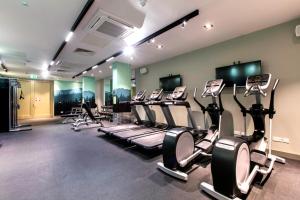 Fitness centrum a/nebo fitness zařízení v ubytování Yugo Explore - Highfield Park