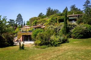 Zahrada ubytování Hôtel & Résidence Lou Paradou Gréoux Les Bains