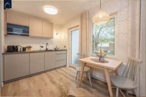 Η κουζίνα ή μικρή κουζίνα στο Green Village FeWo 9 " My Second Home"