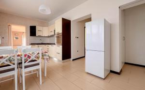 Kuchyňa alebo kuchynka v ubytovaní Apartment Ticiana