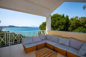 Fotografie z fotogalerie ubytování Orizon Sea View Villa A Luxurious Escape with Breathtaking Views in Argassi Zakynthos v destinaci Zakynthos Town